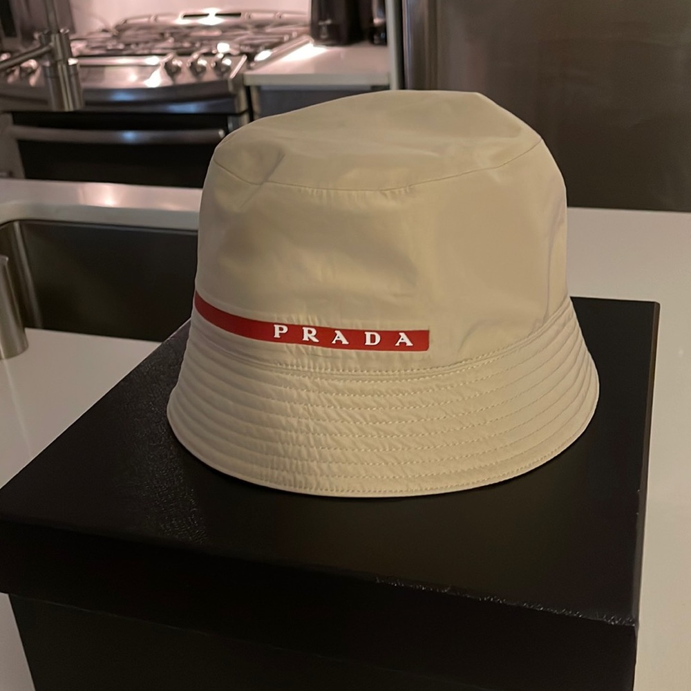 PRADA HAT <3